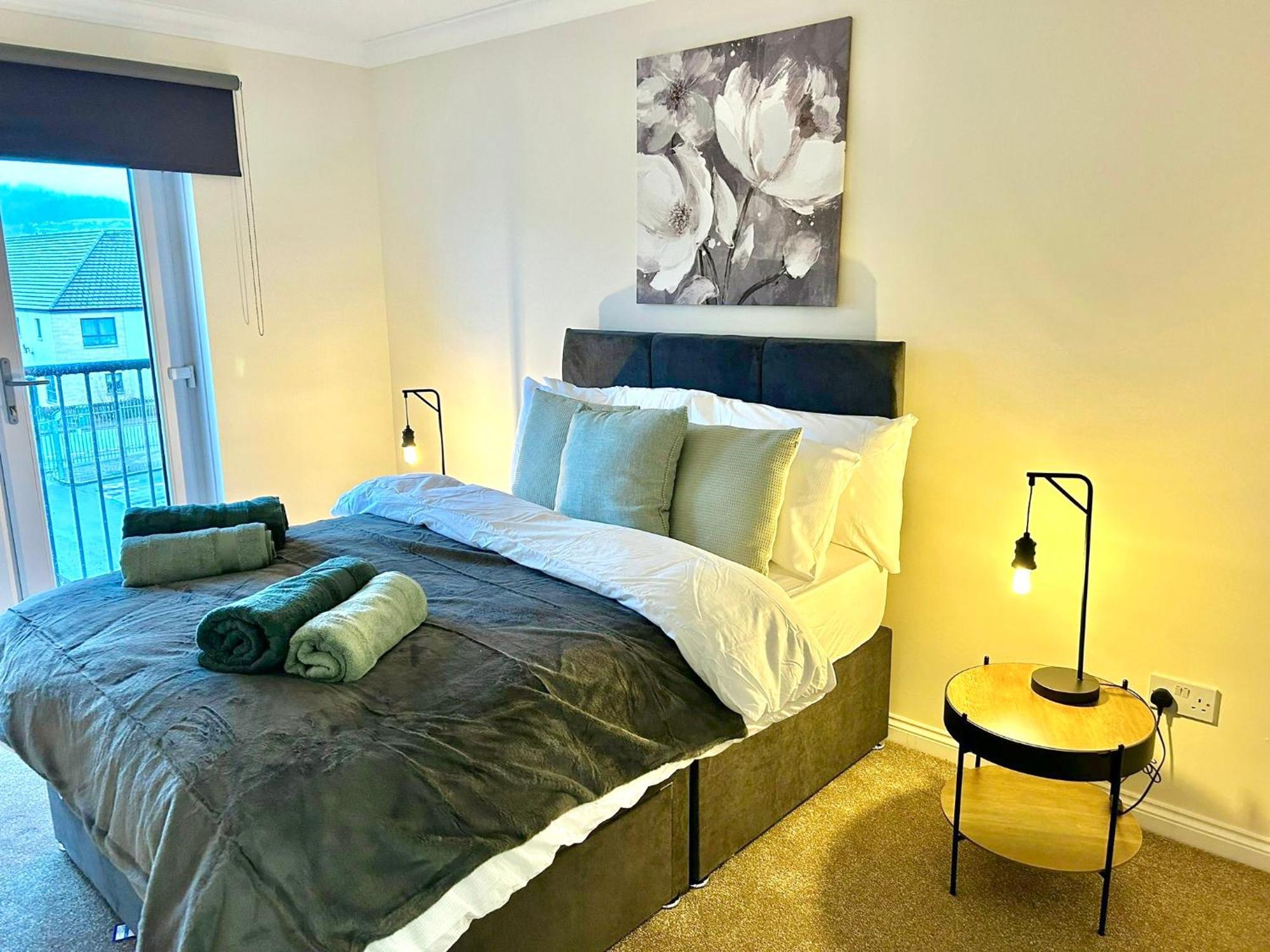 Central Cosy Riverview Apartment 2 Bed, 2 Bath, Free Parking / Wifi Inverness Bagian luar foto